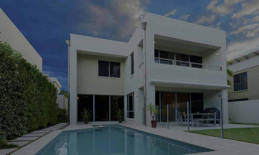 Κατασκευή νέας μεζονέτας με πισίνα από την AGS Μηχανική στη Βούλα Αττικής